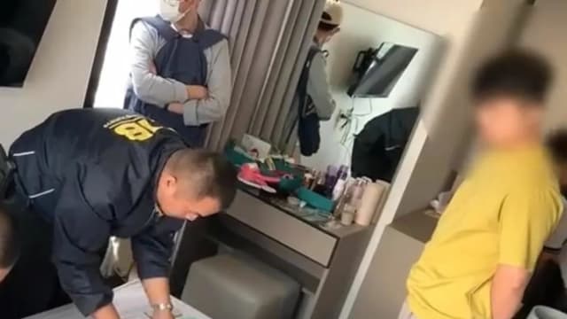 开假金铺骗人投资股票 泰警捣毁中国人控制诈骗集团