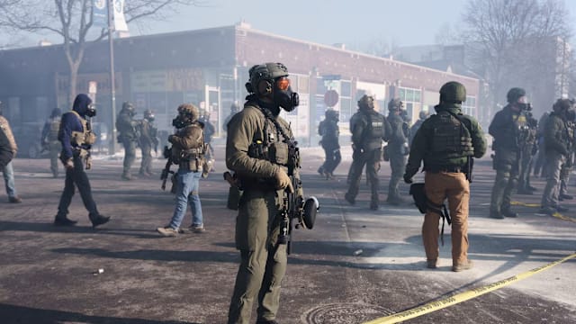 又有美国公民遭移民官枪毙 特朗普派边境事务主管到明尼苏达州