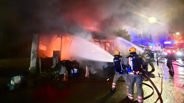 如切区数个有地住宅单位失火 约40人疏散 一人送院