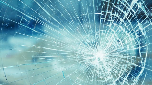 家中鱼缸爆裂致伤 马国12岁男童送院途中身亡