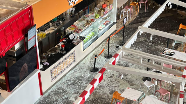 建设局：星悦汇玻璃板或因微量杂质罕见现象 导致坠落