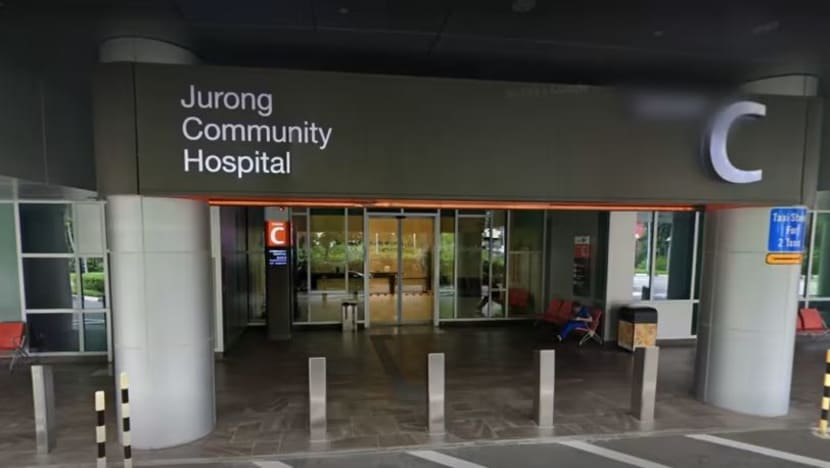 Wanita retak sebelah lagi kaki ketika pulih pembedahan patah kaki; mahkamah dapati hospital langgar tanggungjawab jagaan