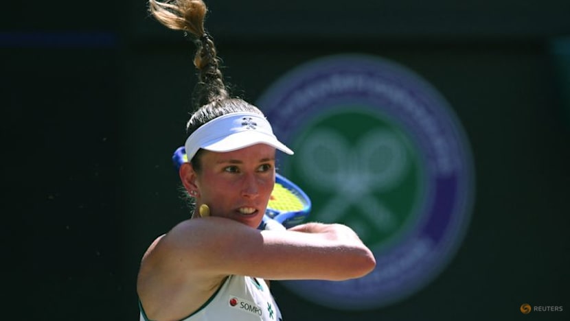 Noskova downs Mertens to reach first Grand Slam semi-final