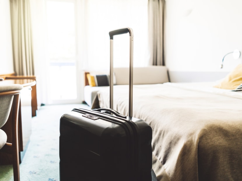 Two online sellers arrested after victims report more than S$430,000 lost in unfulfilled hotel room bookings Two online sellers arrested after victims report more than S$430,000 lost in unfulfilled hotel room bookings