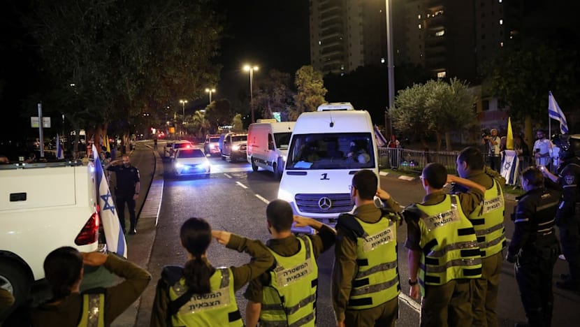 Hamas serahkan lebih banyak jenazah sandera setelah Israel ancam hentikan bantuan Gaza