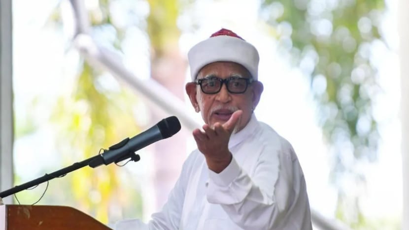 Malaysian police confirm PAS chief brought in as part of investigation into corruption comments