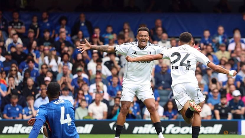 Referees chief Webb says decision to disallow Fulham's goal v Chelsea was wrong