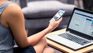 Komentar: Algoritma LinkedIn unggulkan pria, haruskah perempuan ganti gender agar views naik?