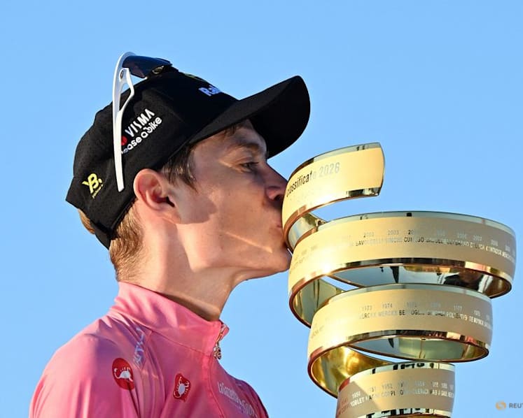 Vingegaard wins Giro d'Italia to capture fourth Grand Tour title
