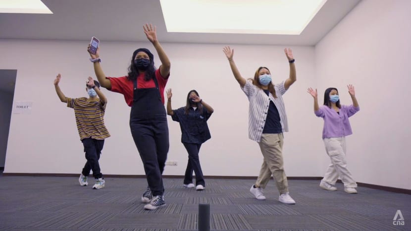 These dancers are deaf but they love to dance. How do they hear music? These dancers are deaf but they love to dance. How do they hear music?