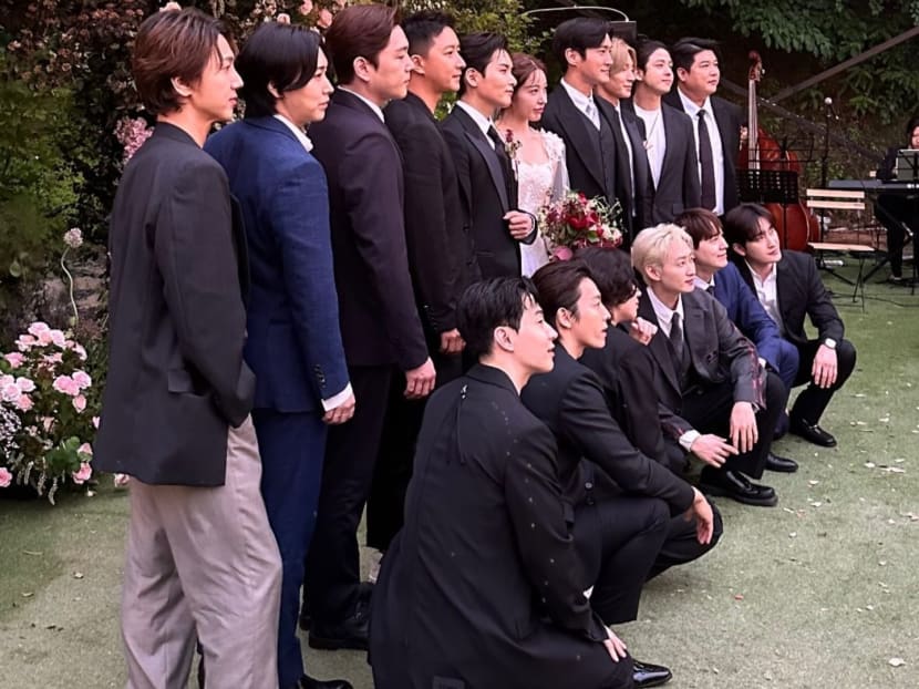 Super Junior members past and present reunite at Ryeowook's wedding Super Junior members past and present reunite at Ryeowook's wedding