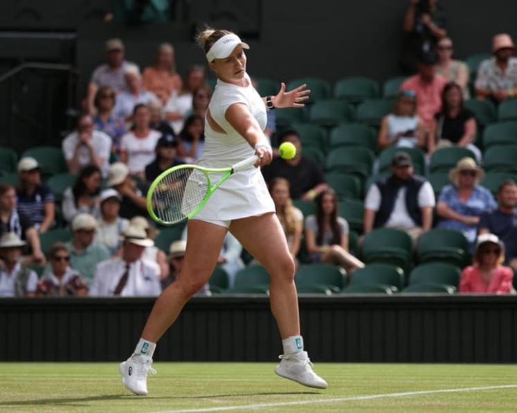 Former champion Krejcikova rallies past Andreeva into Wimbledon third round