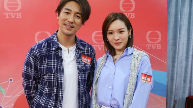 新剧剪短发挑战17岁角色　李佳芯曝谈续约进展