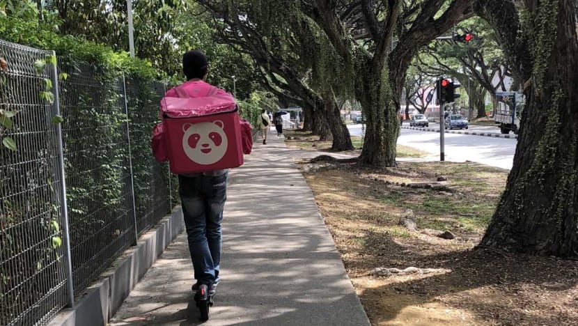Nearly 2,500 e-scooter delivery riders have so far applied for trade-in grant: LTA