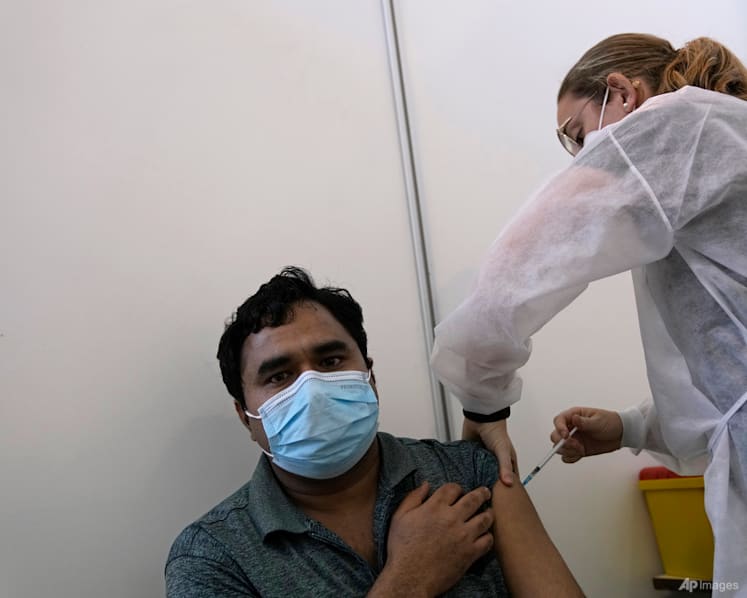 Commentary: No, COVID-19 vaccines don’t stay in your body for years