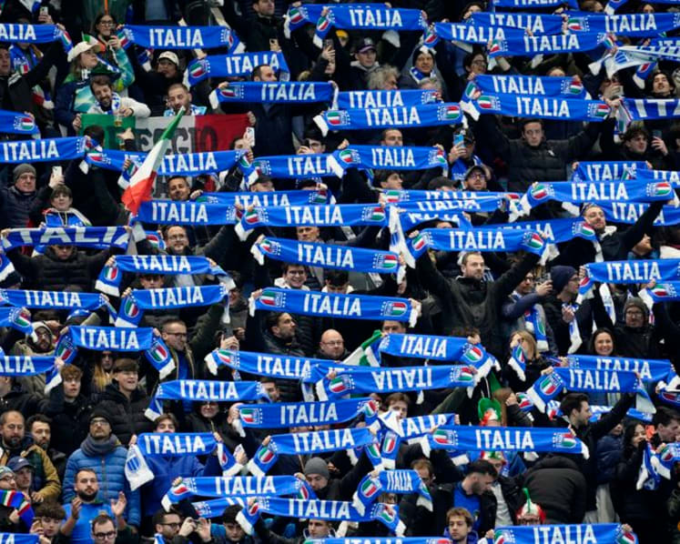 Italy beat Northern Ireland 2-0 to close in on World Cup spot