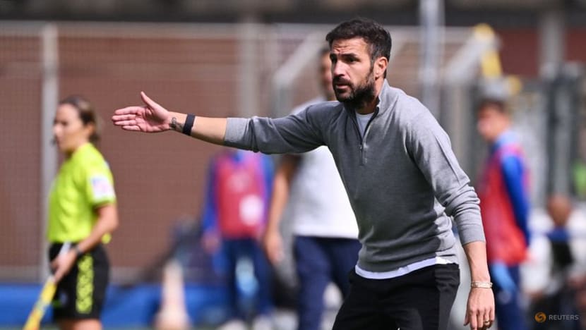 Frustrated Fabregas rues Como draw with Bologna after ceding two-goal lead