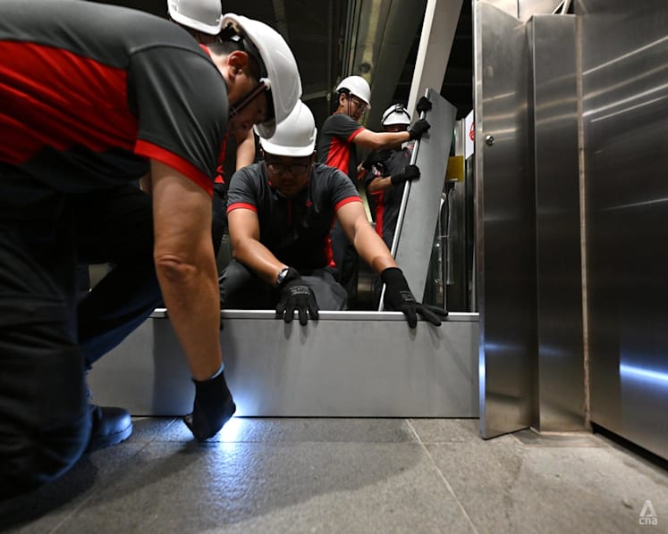 Heavy rain? This is how SMRT staff prevent a station from getting flooded