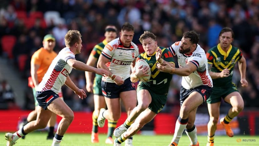 Rugby League-Rampant Australia crush England 26-6 at Wembley