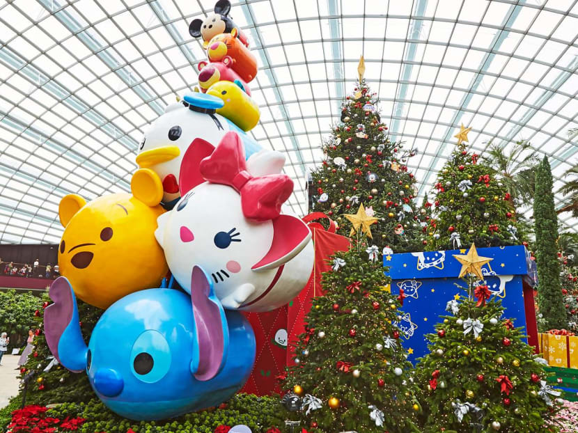 You Can Hang Out With Disney Tsum Tsum Characters At Gardens By The Bay This Festive Season
