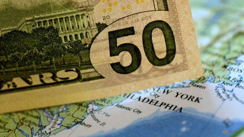 Dollar edges up after Powell reiterates caution over further easing