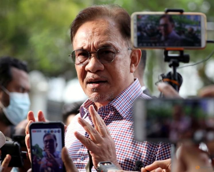 Malaysian king wants ‘new politics’ that bring peace and harmony: Anwar after royal audience on next PM