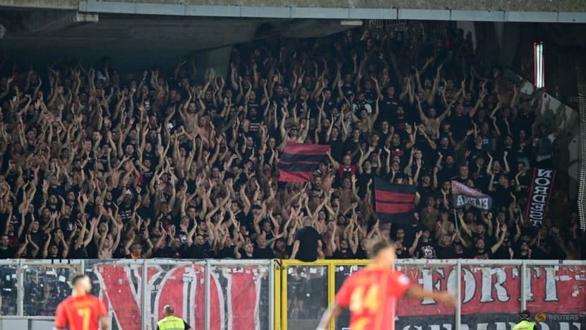 Milan get off the mark with 2-0 win over Lecce