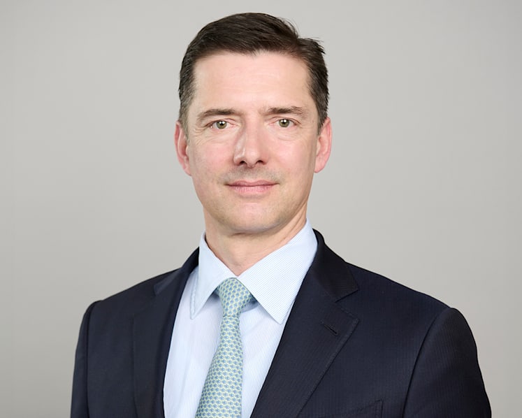 Opening doors to the world of alternative investments
