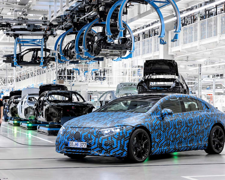 Mercedes-Benz revs up to sustainable mobility