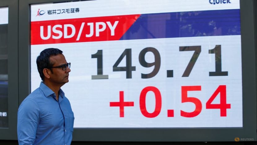 Adviser to Takaichi's policy circle says weak yen is good for economy