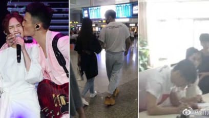 Rainie Yang and Li Ronghao Spotted Getting Their Marriage Certificate In China