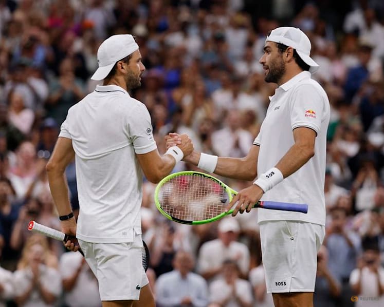 A year after Wimbledon heartache, Dimitrov sees off Berrettini for return to fourth round