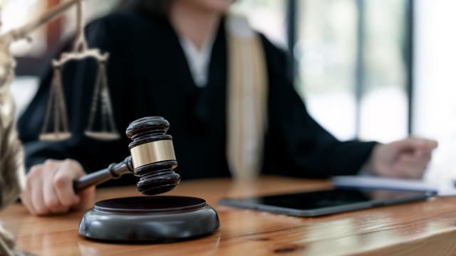 男子因性虐待两名小女孩 被判坐牢11年