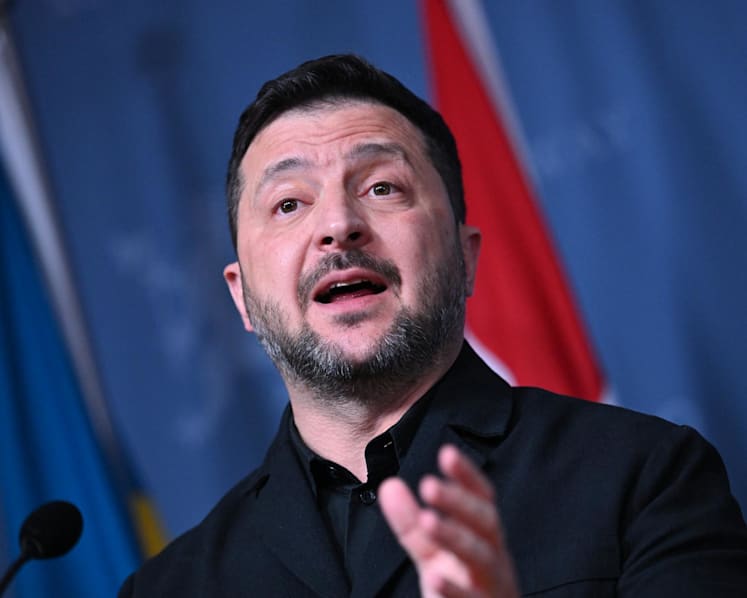 Zelenskyy hails resumption of US advance warning of strikes on Ukraine