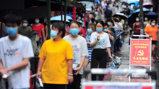 中国单日新增病例破2000起 近68%无症状