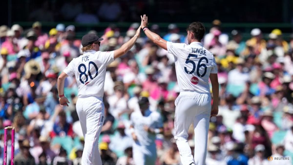 England reach 80-1 at lunch after Crawley falls early