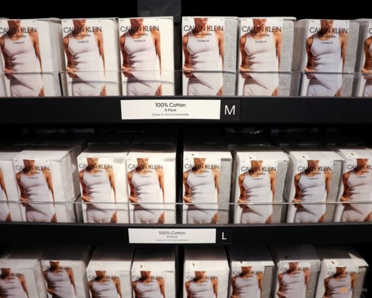 Fashion's AI era: face swaps and digital clones 