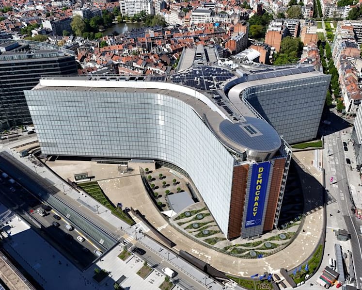 European Commission proposes Russia sanctions reprieve for dealings with Chinese chips firm