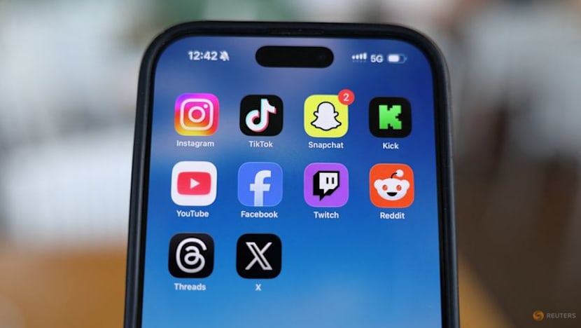 Social media use on the rise among Australian under-16s despite ban