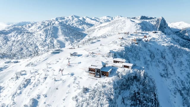 14岁捷克少年奥地利滑雪意外坠亡  父目睹悲剧发生