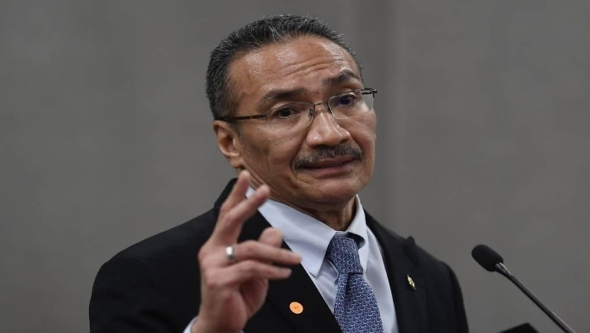 Siasatan terperinci perlu untuk banteras penipuan sijil vaksinasi, kata Hishammuddin