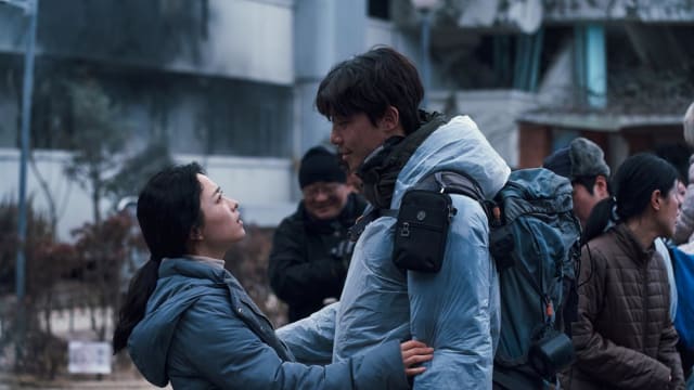 “Concrete Utopia”　绝命大灾难，逼出人性的丑陋