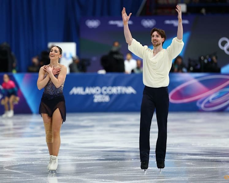  Figure Skating - No regrets for Italy's Conti and Macii as duo miss medal after team bronze