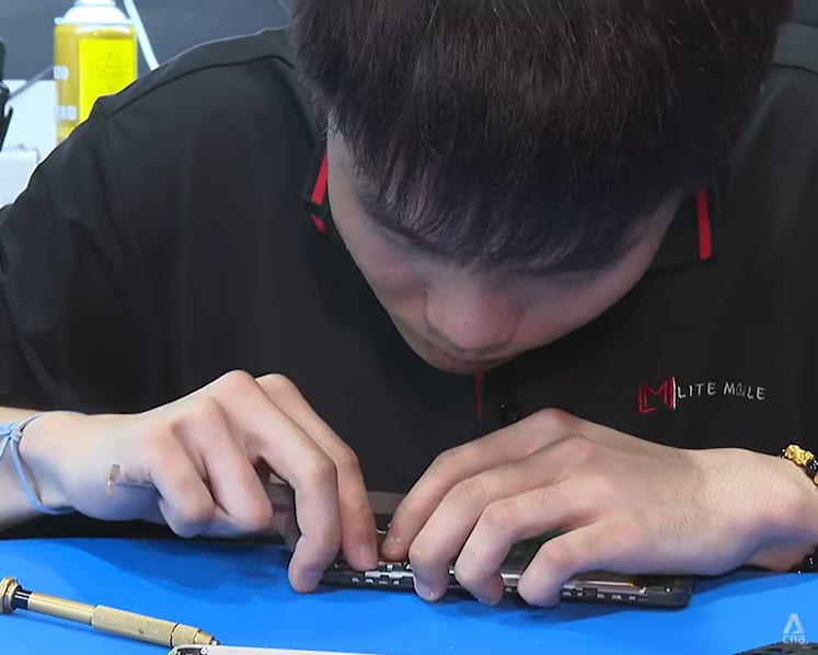 Rising phone prices fuel repairs and second-hand sales in Singapore as consumers delay upgrades