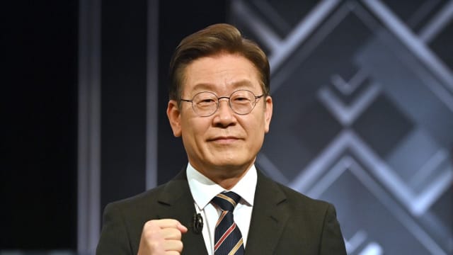 韩国最大在野党李在明 突然宣布辞去党职务