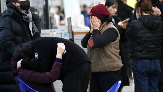 为庆怀孕相约游泰国 韩女和五好友与家人天各一方