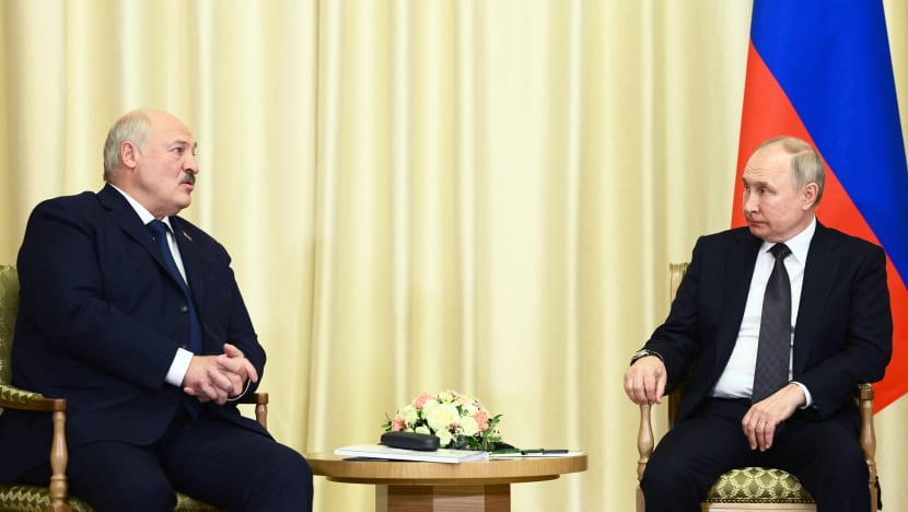 Rusia akan tempatkan senjata nuklear berhampiran sempadan Belarus dengan NATO Rusia akan tempatkan senjata nuklear berhampiran sempadan Belarus dengan NATO