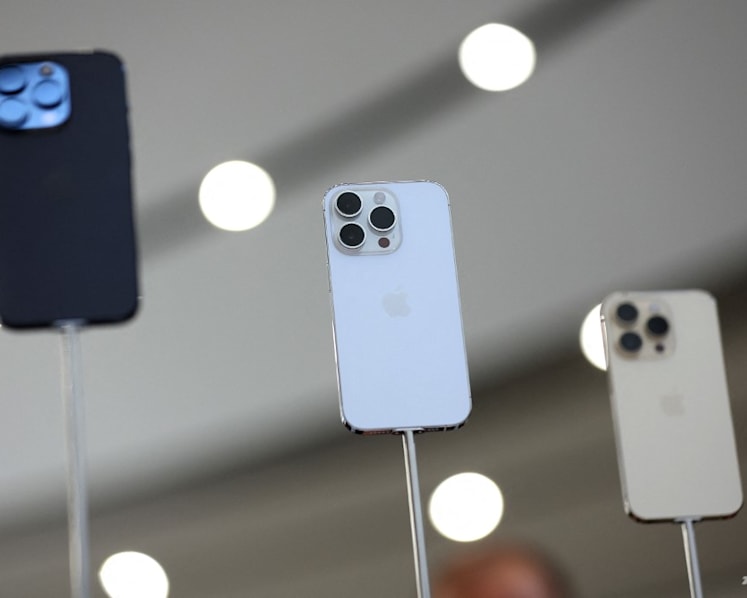 Commentary: Why the price of an iPhone hasn't gone up amid soaring inflation