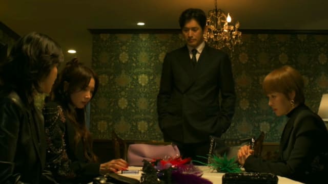 假面的女王（第18集）：载赫突然暴毙