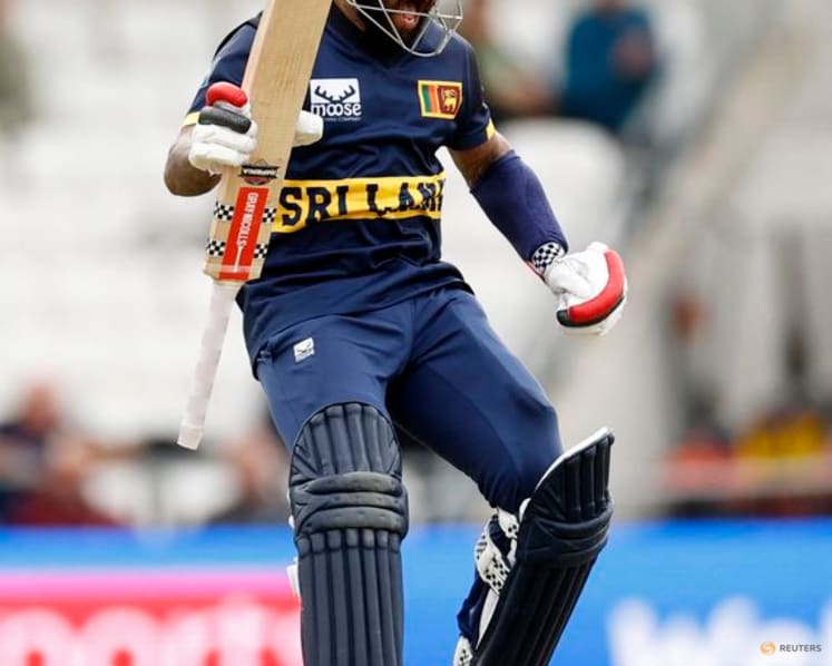 Sri Lanka grab dramatic win over England to square series